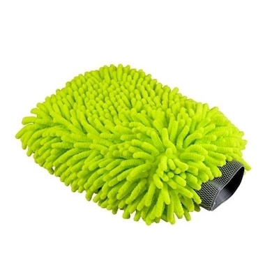 Use a microfiber washing mitt to dry your car