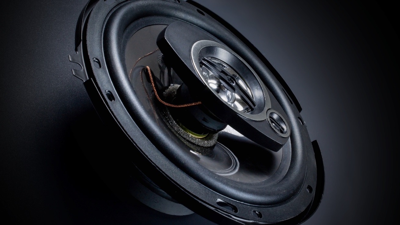 Components speakers deliver sound clarity and a higher RMS power rating