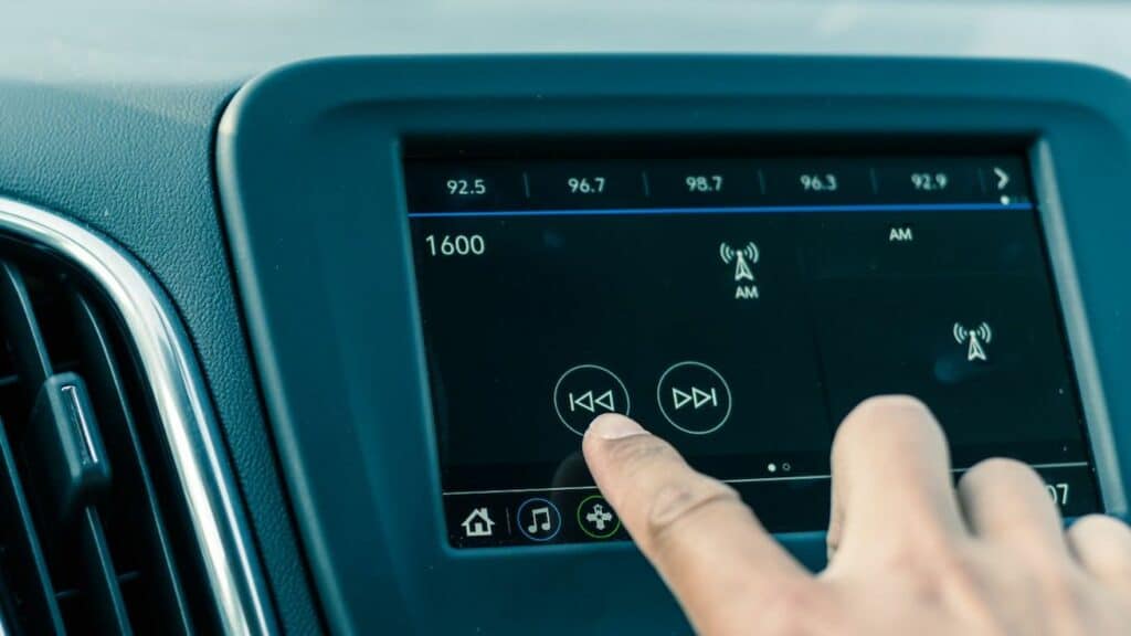 Chevy Radio Turns On But No Sound Fix Chevy Silverado Radio